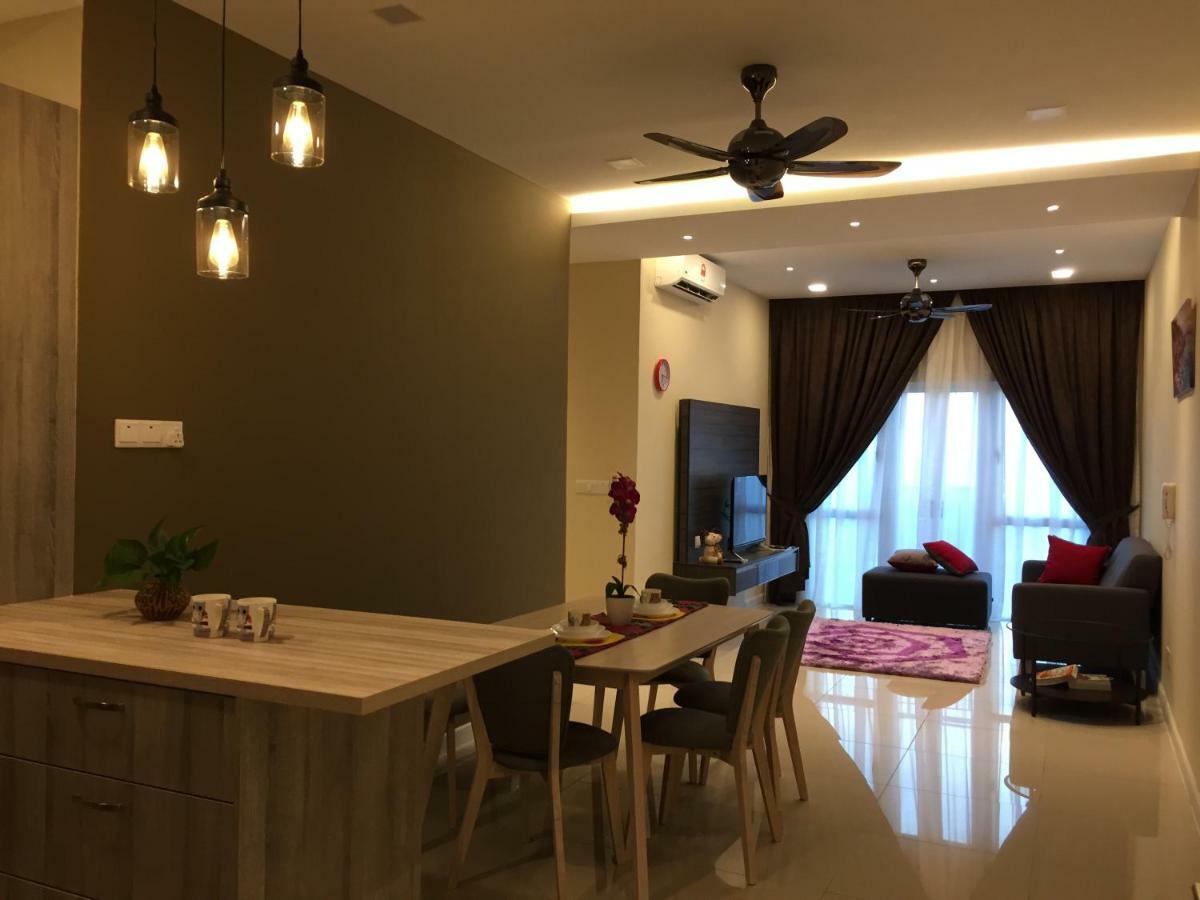 อพาร์ตเมนต์ 3 ห้องนอน 2 ห้องน้ำส่วนตัว ขนาด 96 ตร.ม. – ปุตราจายา Apartment Kampong Tangkas ภายนอก รูปภาพ