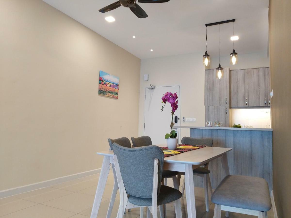อพาร์ตเมนต์ 3 ห้องนอน 2 ห้องน้ำส่วนตัว ขนาด 96 ตร.ม. – ปุตราจายา Apartment Kampong Tangkas ภายนอก รูปภาพ