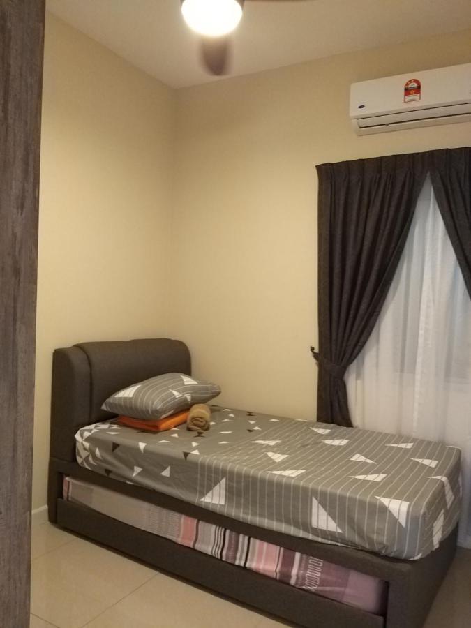 อพาร์ตเมนต์ 3 ห้องนอน 2 ห้องน้ำส่วนตัว ขนาด 96 ตร.ม. – ปุตราจายา Apartment Kampong Tangkas ภายนอก รูปภาพ